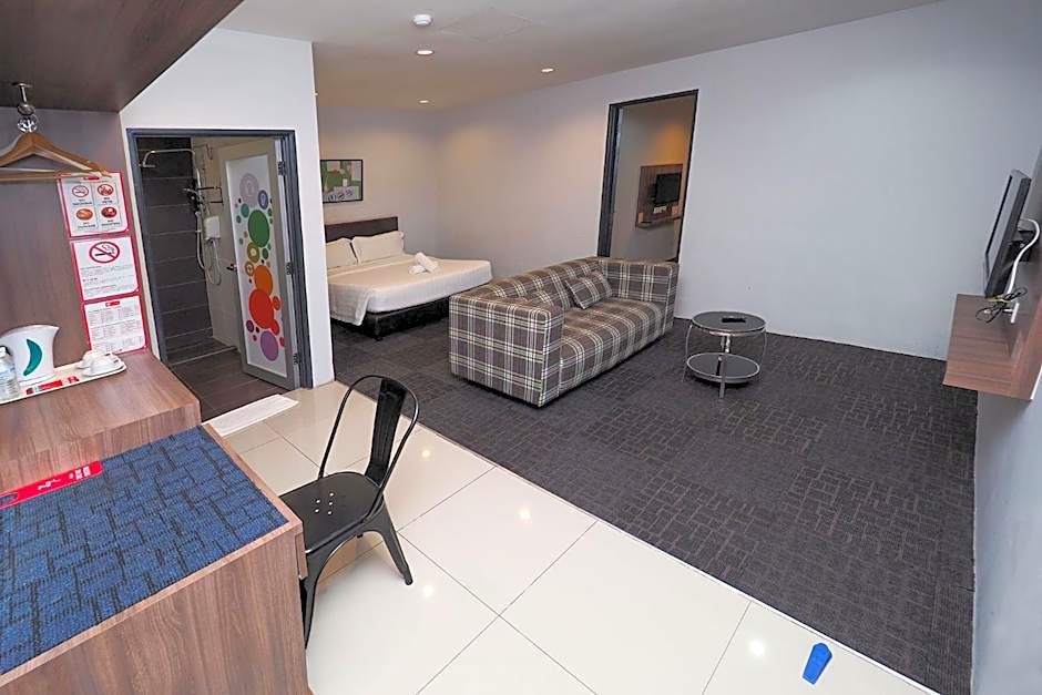 S Boutique Hotel