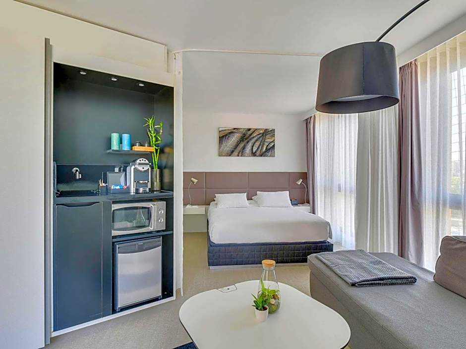 Novotel Suites Paris Issy Les Moulineaux