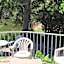 Boathouse Country Inn