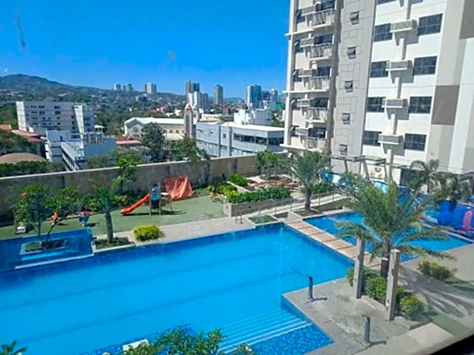 HORIZON 101 A6 beside Mango bar,Robinson mall,free pool,wifi,kitchen