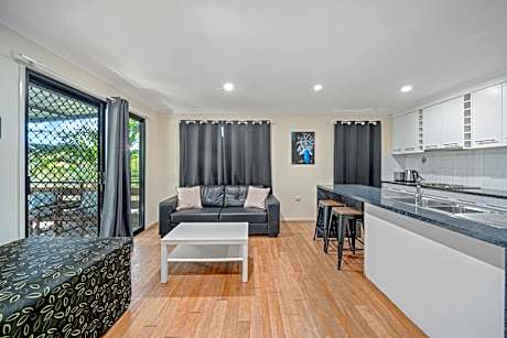 One-Bedroom Apartment with Spa Bath