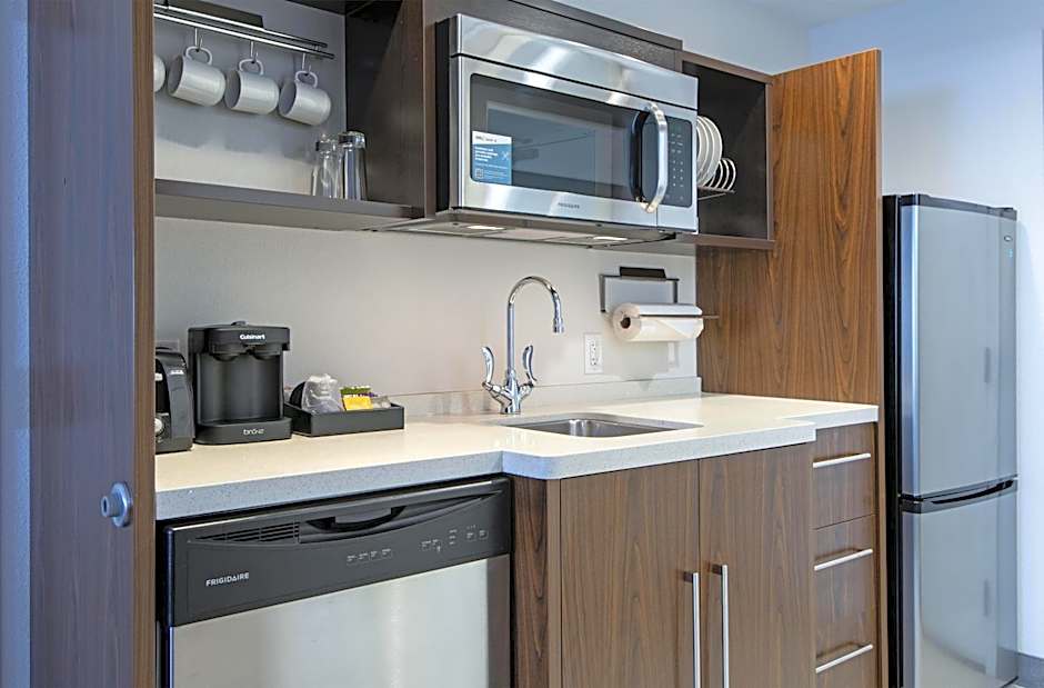 Home2 Suites By Hilton West Edmonton