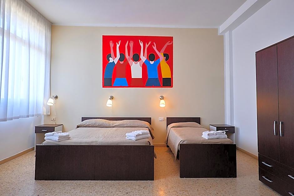 Soleē, Family Holidays & Hostelling