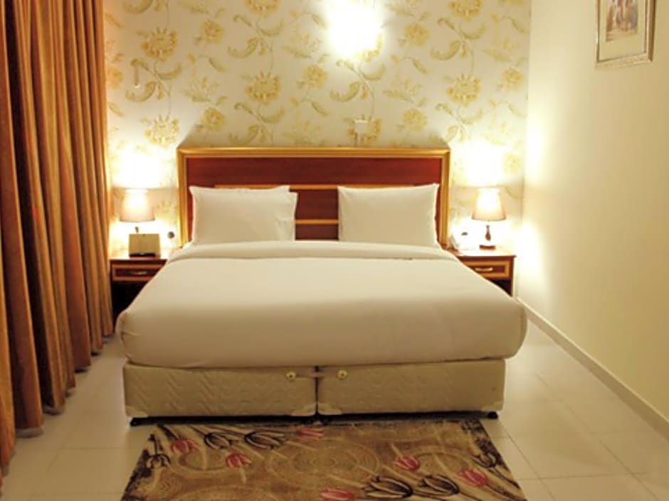 Photo 1 of 3 of Superior 1 King Bed or 2 Beds