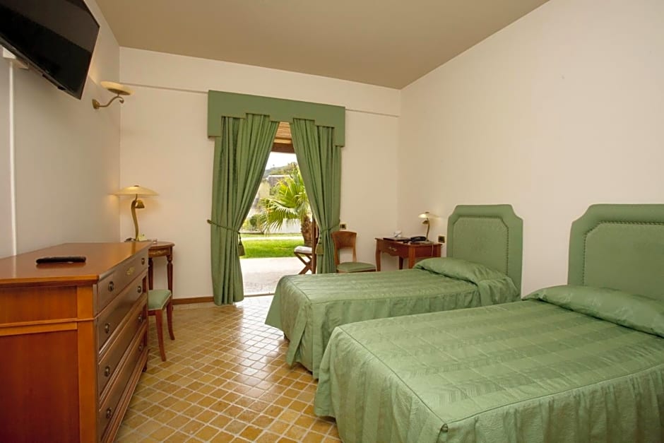 Hotel Tritone Lipari