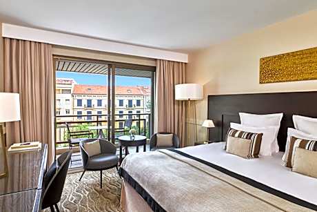 Superior Room Garden View With Terrace