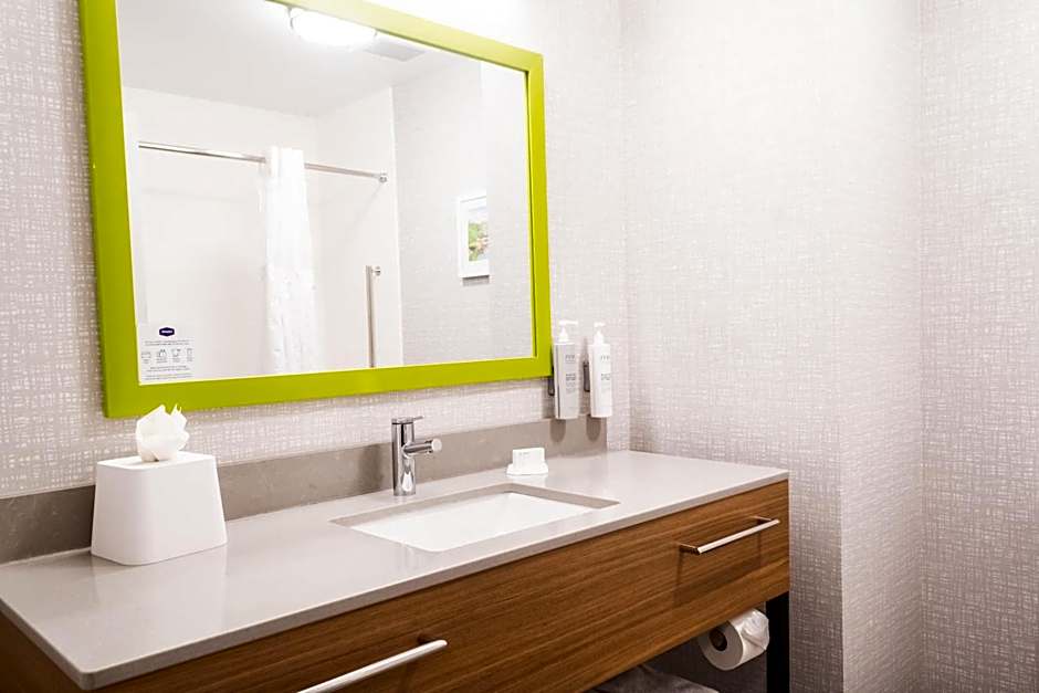 Hampton Inn & Suites Chicago/St. Charles