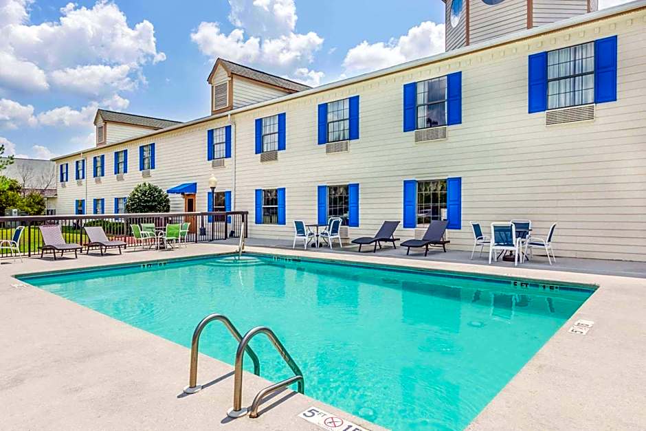 Days Inn by Wyndham Shallotte
