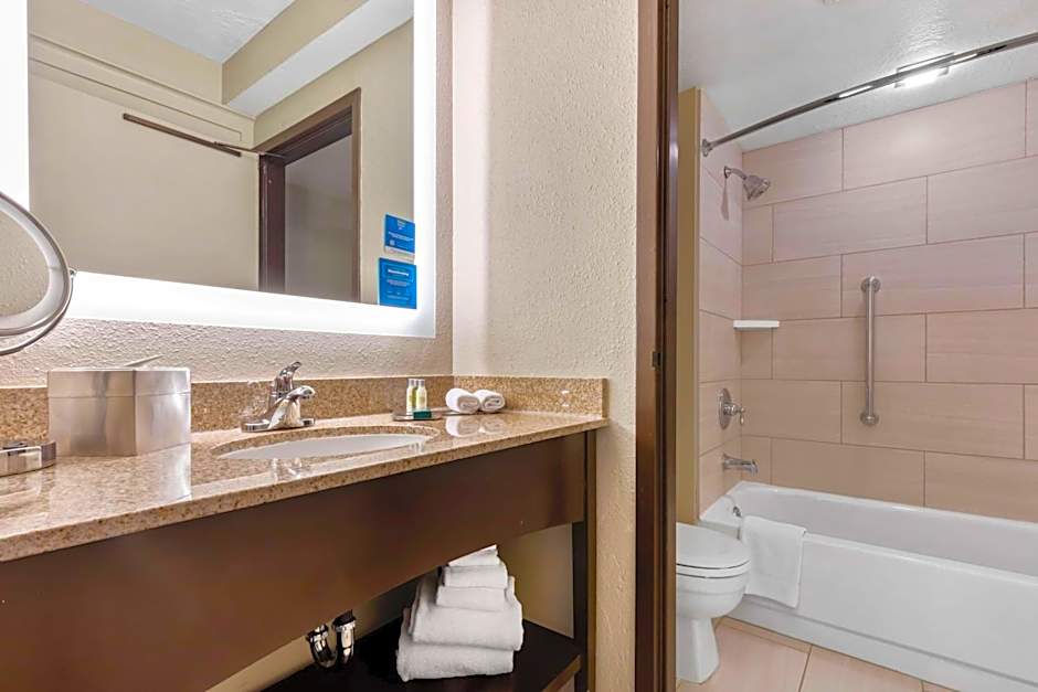 DoubleTree by Hilton Park City - The Yarrow