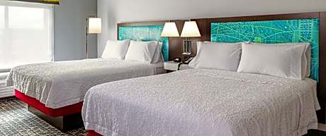 2 Queens/ 1 King Two Room Suite