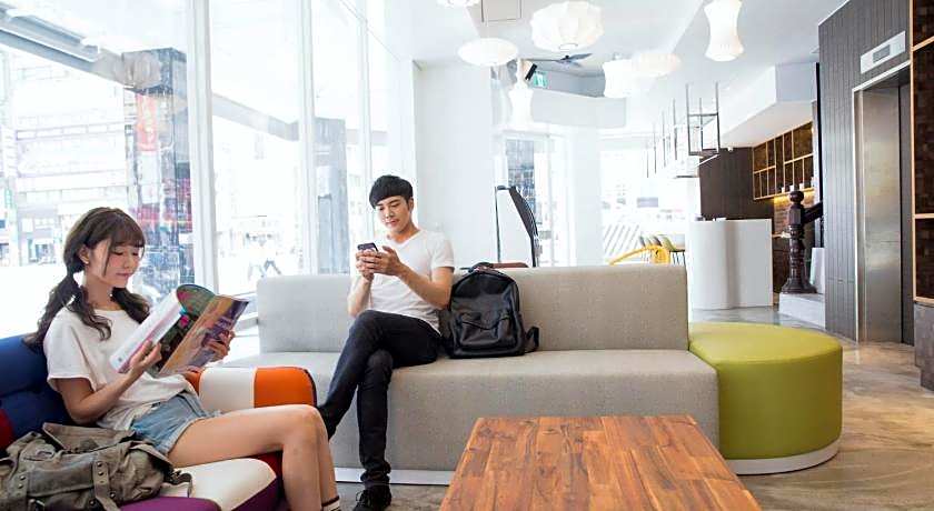 Single Inn - Kaohsiung Station