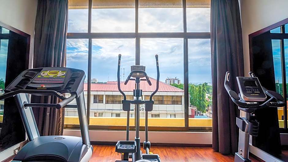 Peninsula Hotel Dar Es Salaam