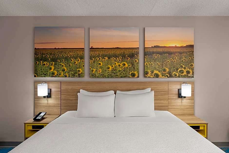 Days Inn by Wyndham Mandan Bismarck Area