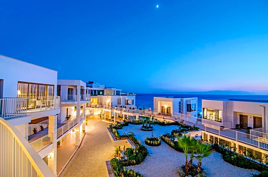 Ladies Beach Suit Otel