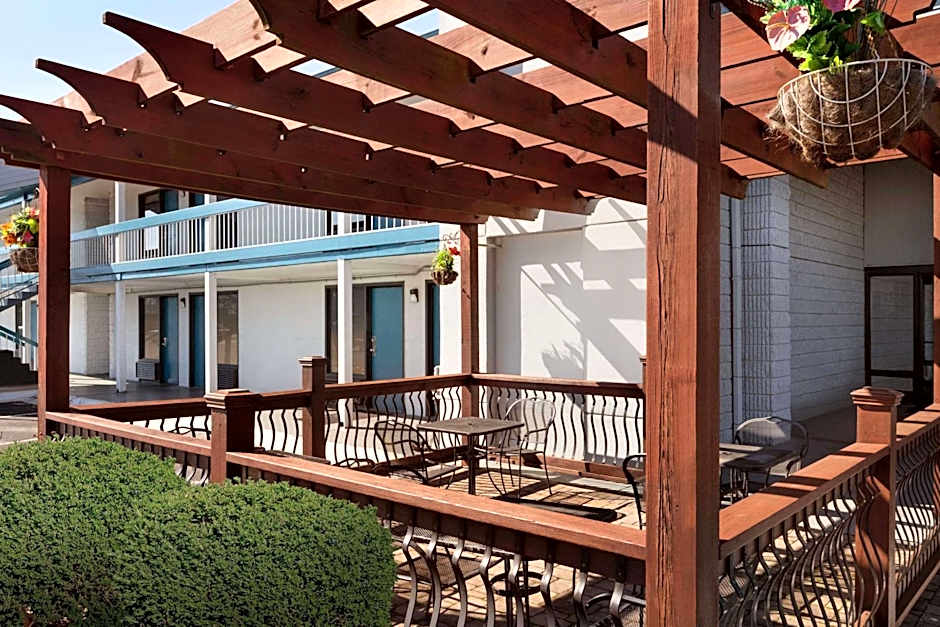 Baymont by Wyndham Wilmington