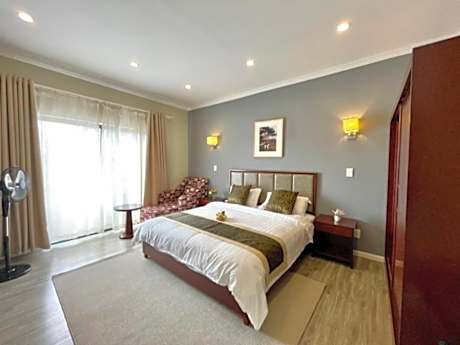 Azinnia Rivonia Guest House