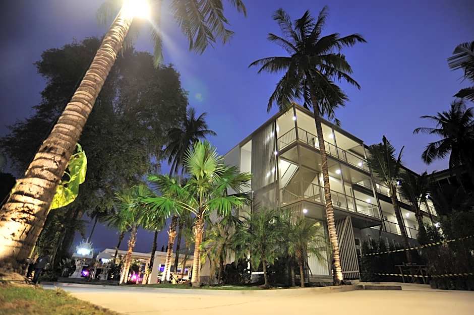 Combo Beach Hotel Samui