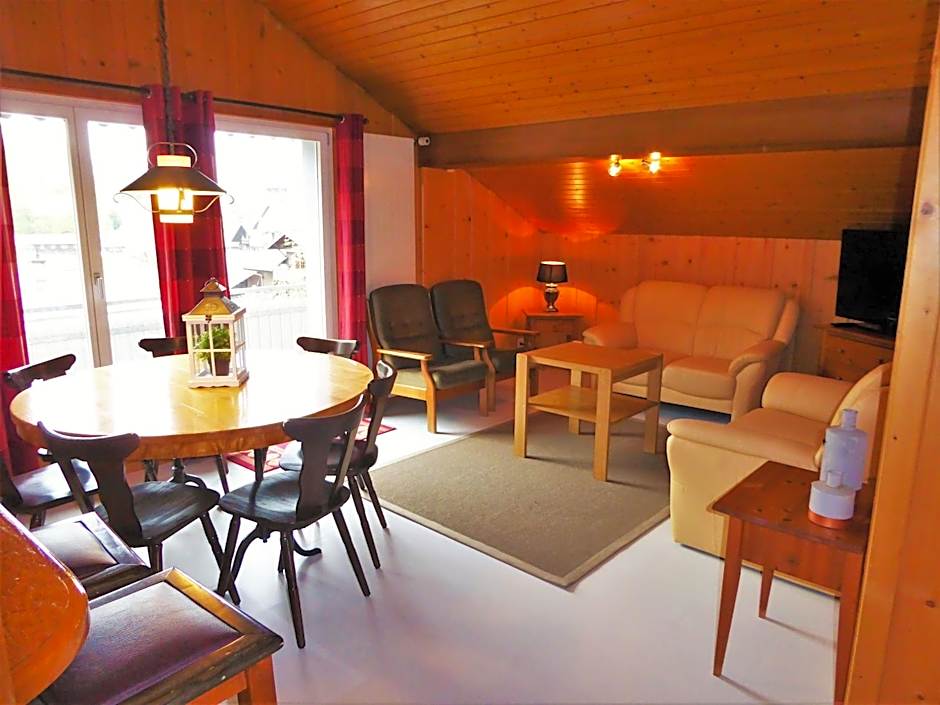 Hotel Tell and Apartments