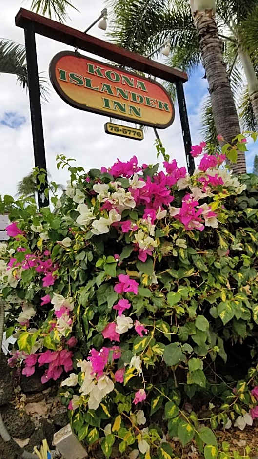 Kona Islander Inn - Prime Downtown Location with Hot Tub, Pool & Beach