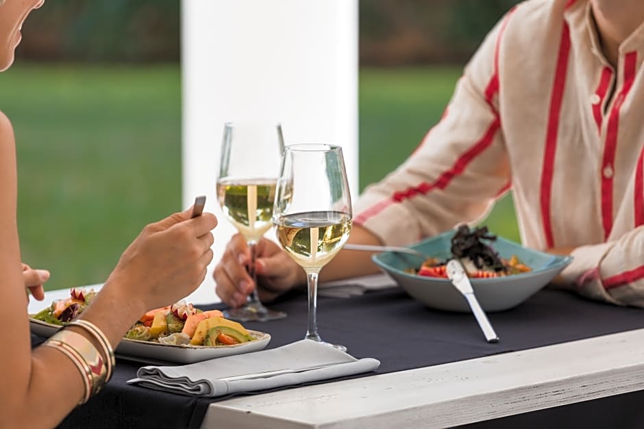 Petit Sagitario ( Only Adults )