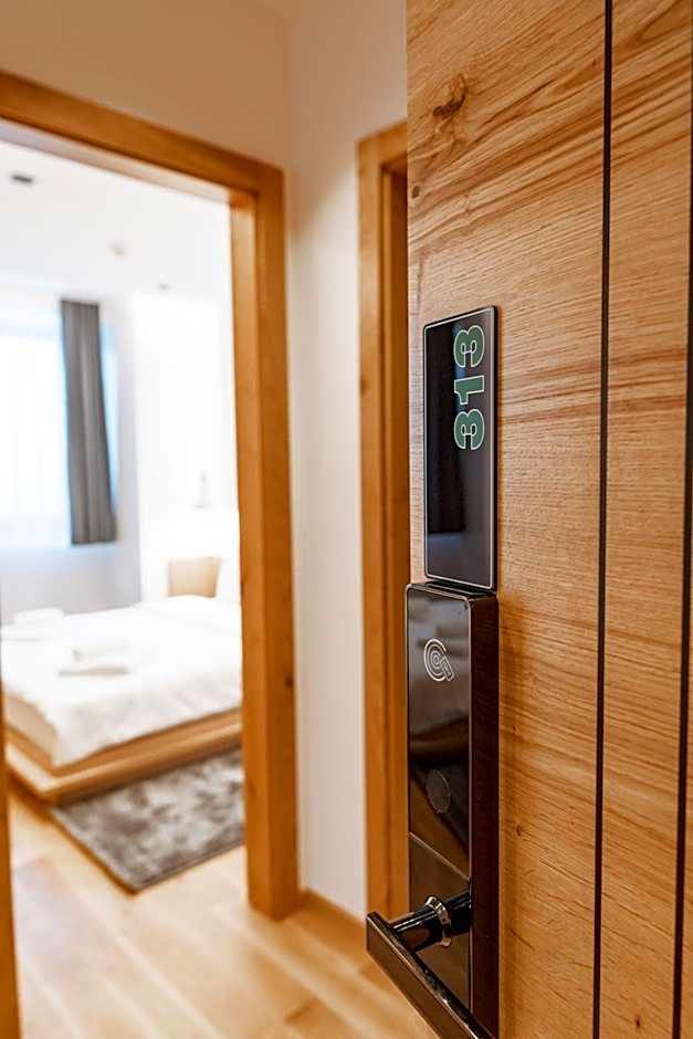 Aparthotel Zlatni Javor