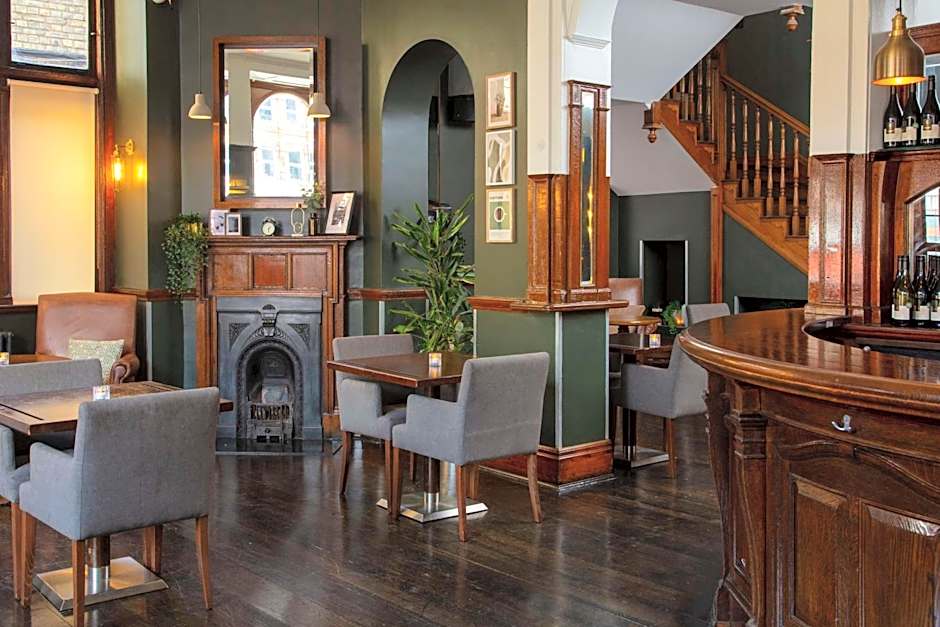 The Crown London, WorldHotels Distinctive