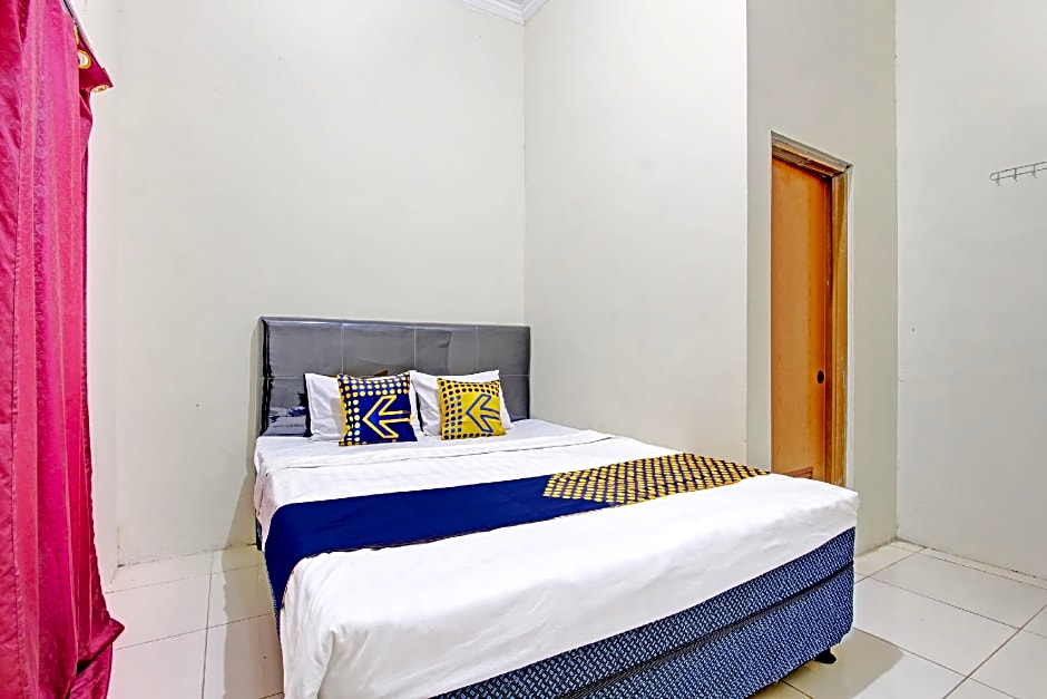 Hotel O Guest House Cemara 1 Syariah