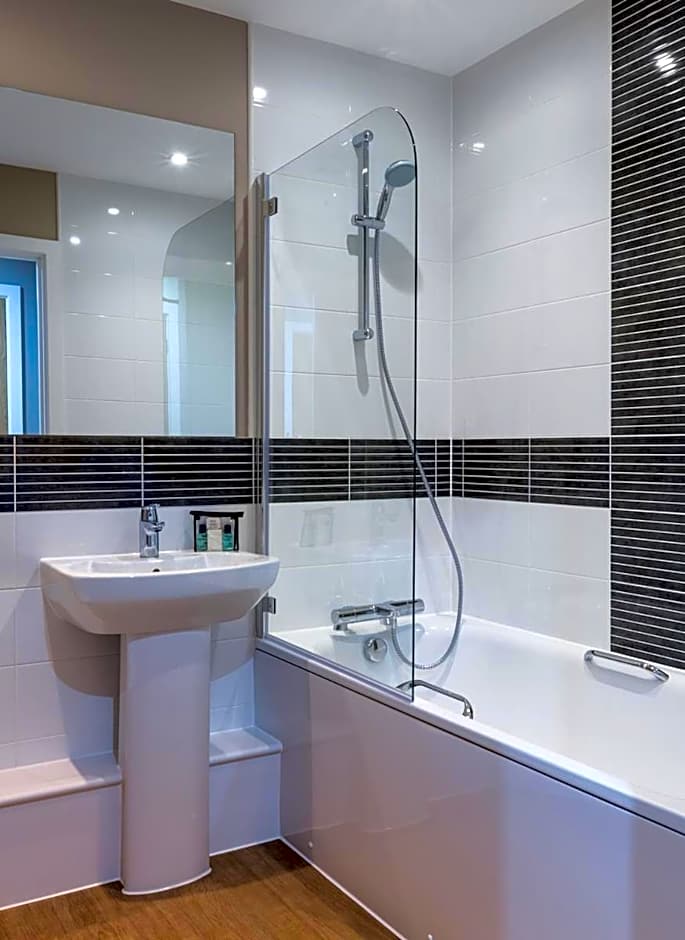 House of Fisher - City Wall House