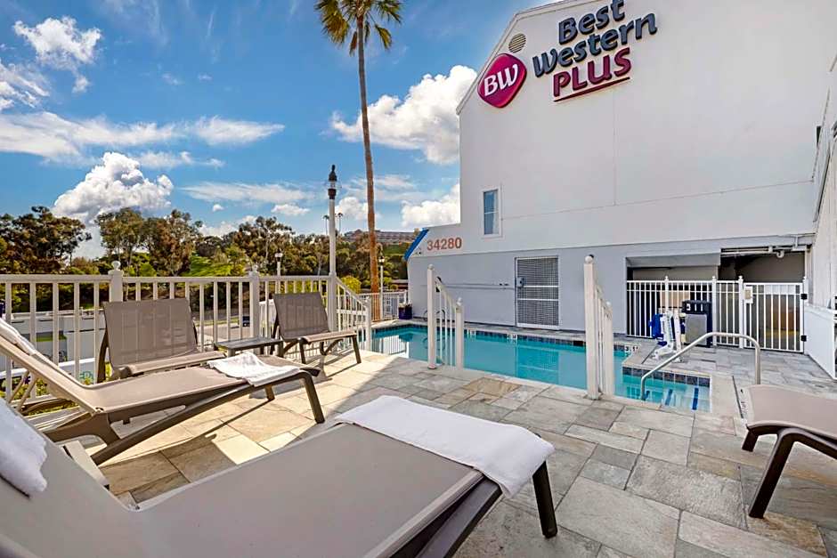 Best Western Plus Marina Shores Hotel
