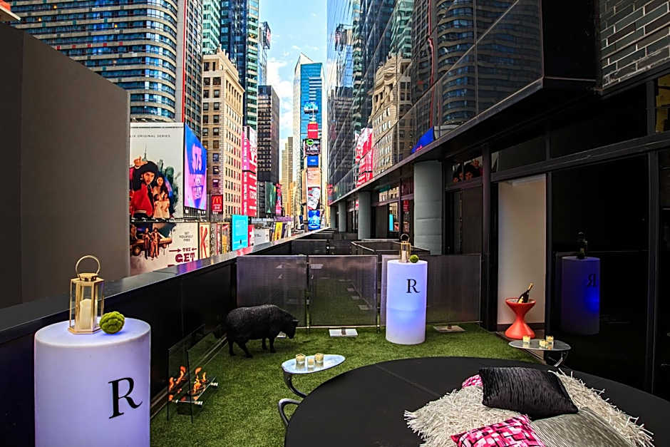 Renaissance by Marriott New York Times Square Hotel