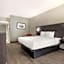 Quality Suites I-44