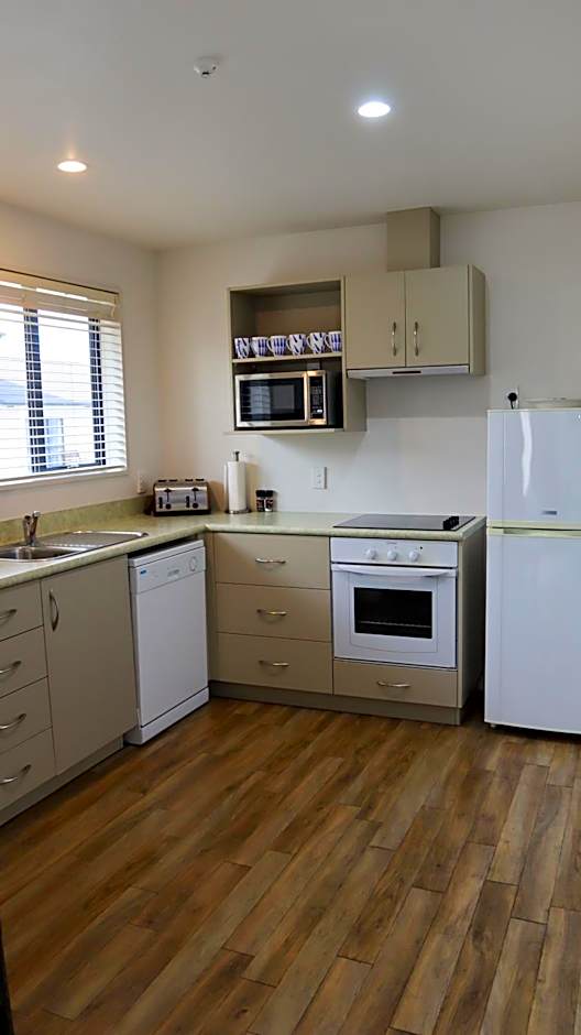 ASURE Phoenix Motor Inn