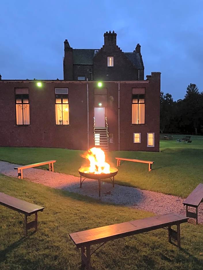 Dryburgh Abbey Hotel