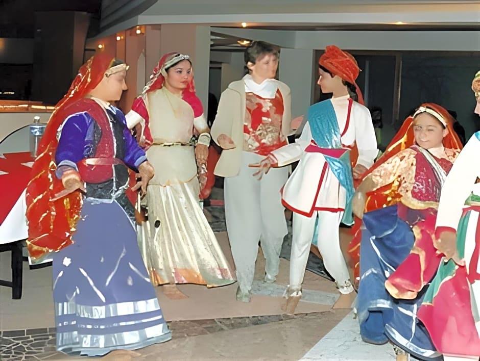 Hotel Raj Vilas Place