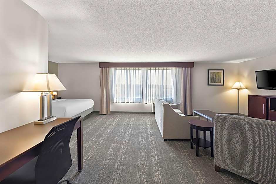 Best Western Luxbury Inn-Fort Wayne