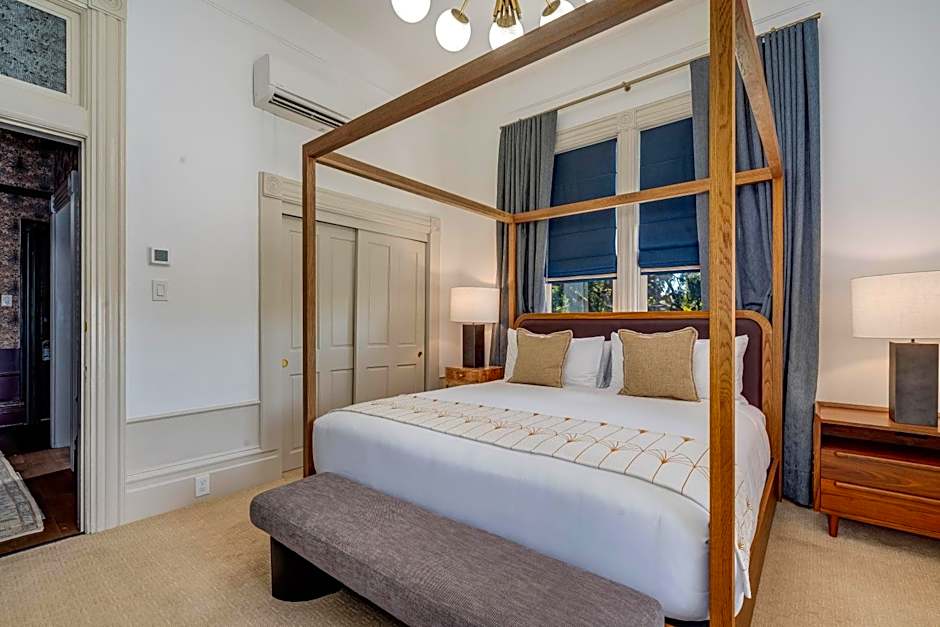 The White House Napa Valley