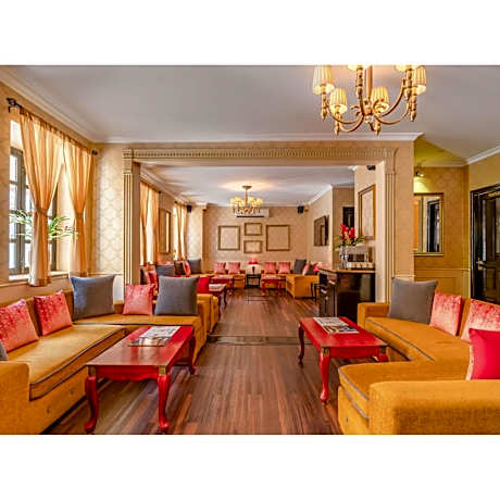 La Maison by Dia Hotels and Homes