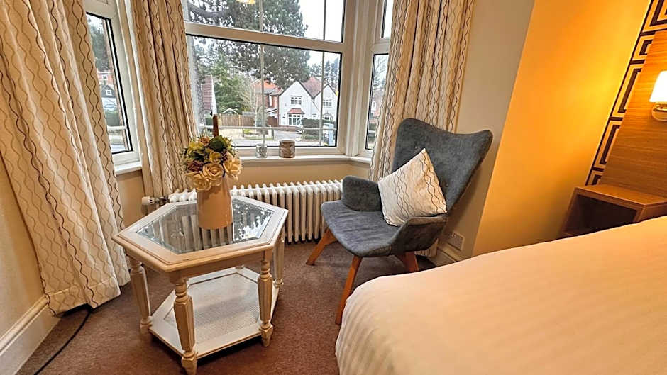 Pine Lodge Hotel & Restaurant Mansfield