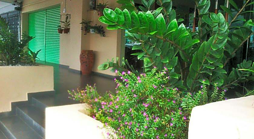 The Fern Lodge (Sanitized Stay)