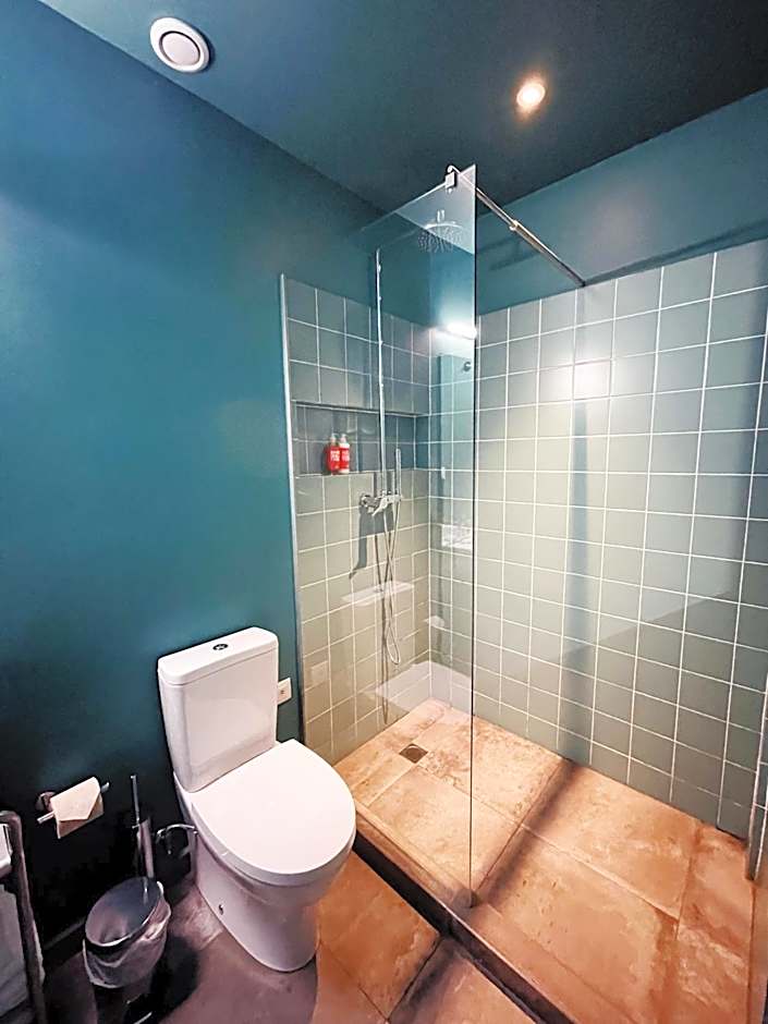 Esqina Cosmopolitan Lodge