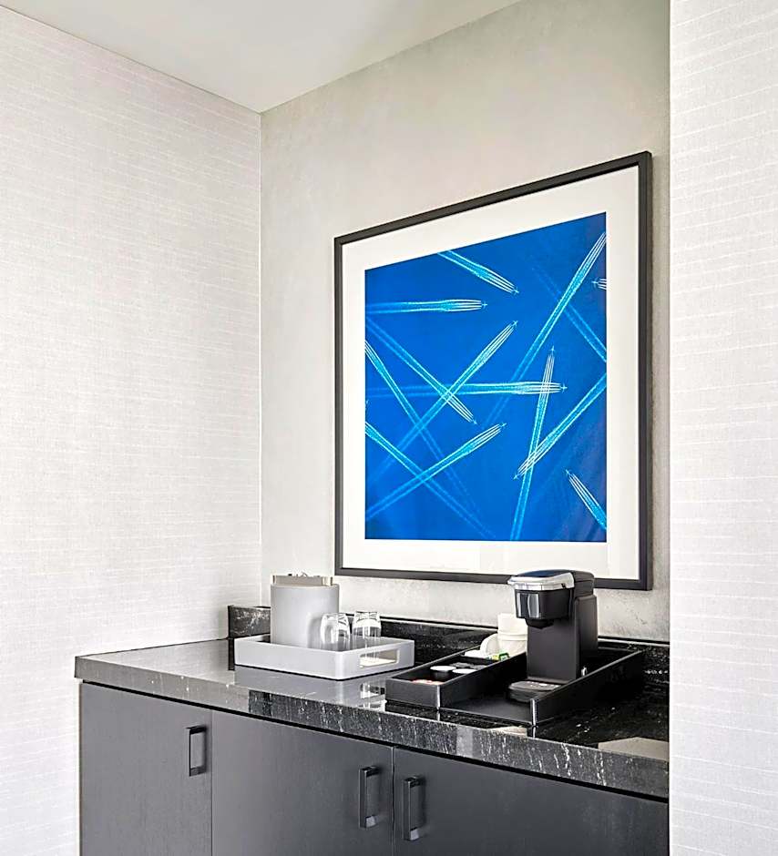 Photo 1 of 5 of 1 Bedroom Suite, Corner