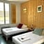 LES BAIGNEURS