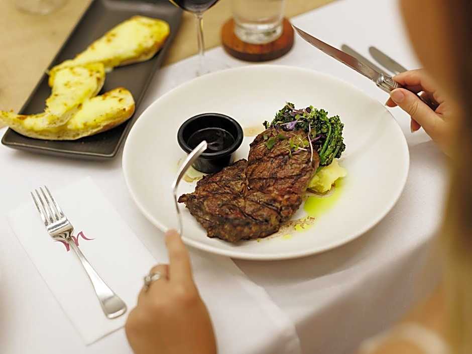 Mercure Kakadu Crocodile Hotel