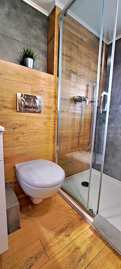 Pokoje i Apartamenty na Szkolnej