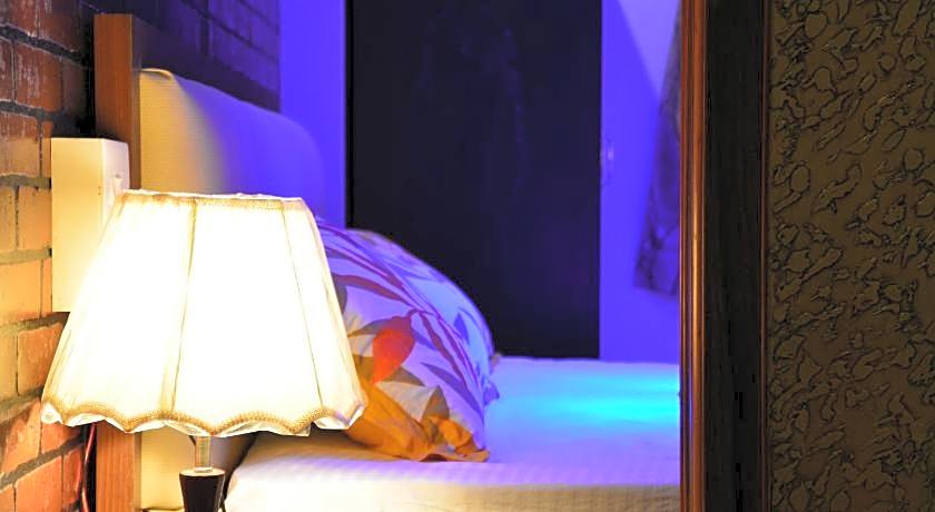 Round Cube Guest House