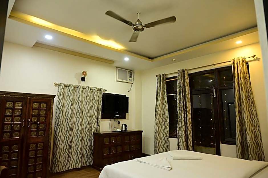 Hotel Ganga Monastery