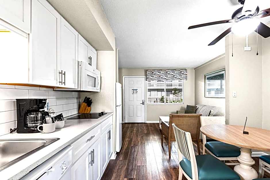 Club Destin Condos