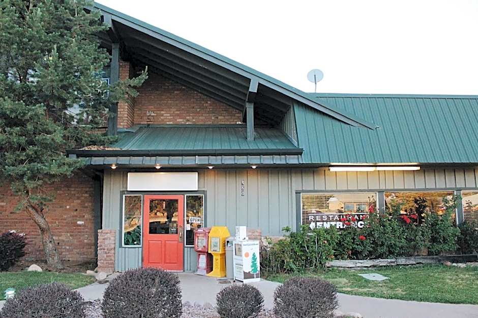 Days Inn by Wyndham Show Low