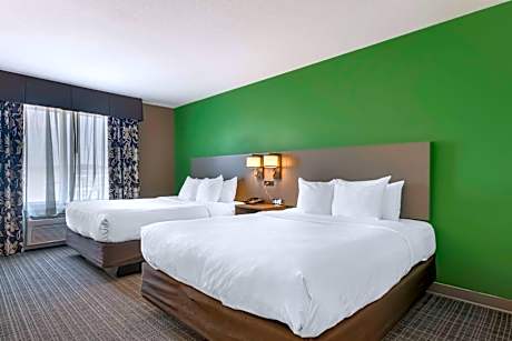 2 Queen Beds, Suite, Nonsmoking, Accessible