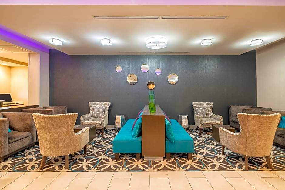 La Quinta Inn & Suites by Wyndham Chattanooga - Lookout Mtn